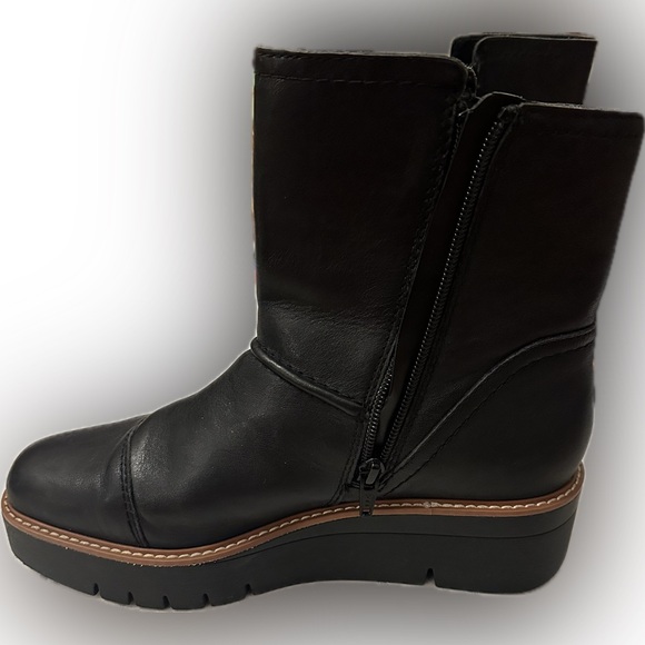 Naturalizer Black Leather Chelsea platform wedge boots, 7.5 - Picture 4 of 8